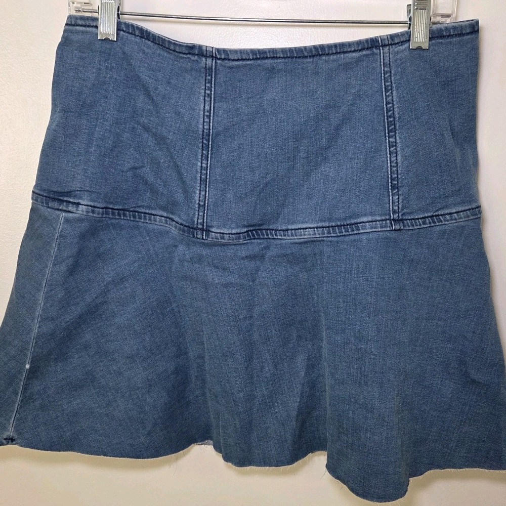 Free People NWT Denim‎ Mini Skirt Size 8 Blue Flowy A-Line Raw Hem Boho